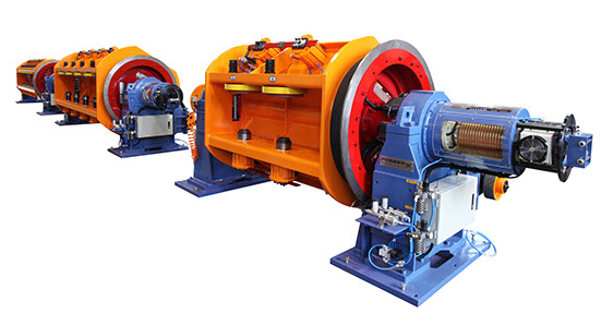 Machine de câblage à grande vitesse dans une usine de fabrication de câbles professionnelle